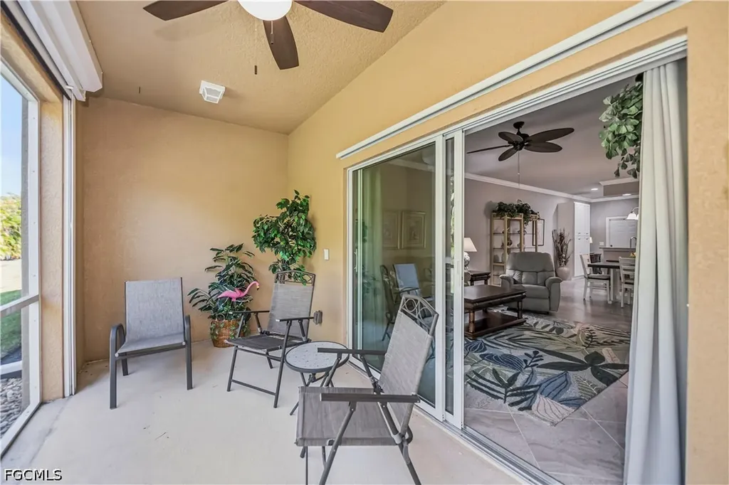 1051 Winding Pines Circle Cape Coral FL 33909
