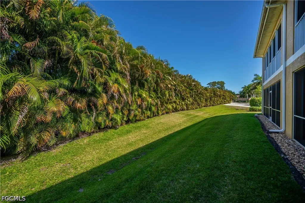 1051 Winding Pines Circle Cape Coral FL 33909