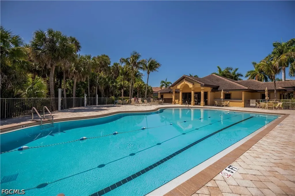 1051 Winding Pines Circle Cape Coral FL 33909