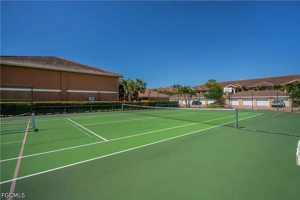 1051 Winding Pines Circle Cape Coral FL 33909
