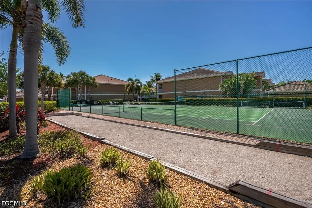 1051 Winding Pines Circle Cape Coral FL 33909