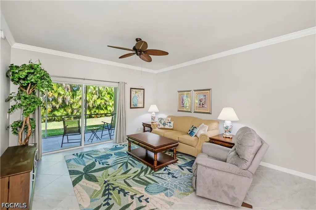 1051 Winding Pines Circle Cape Coral FL 33909
