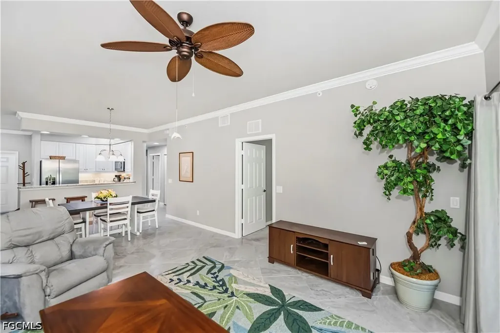 1051 Winding Pines Circle Cape Coral FL 33909