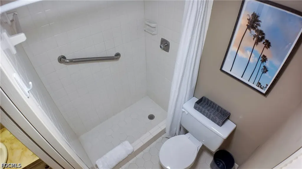 58 Glades Boulevard Naples FL 34112