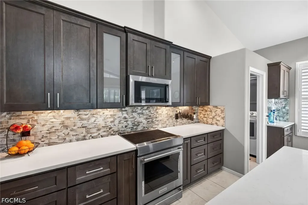 9514 Mariners Cove Lane Fort Myers FL 33919