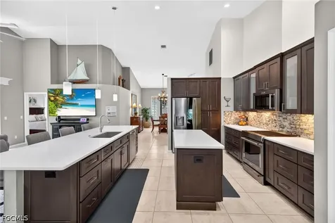 9514 Mariners Cove Lane Fort Myers FL 33919