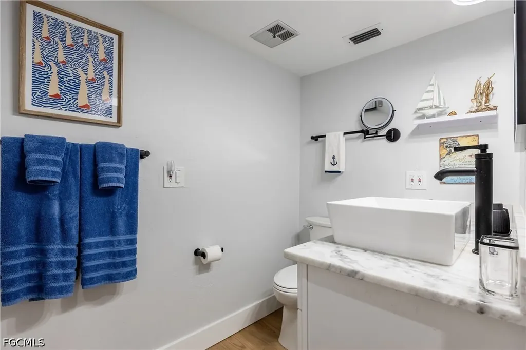 104 Pinebrook Drive Fort Myers FL 33907