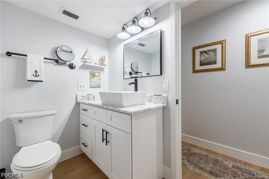 104 Pinebrook Drive Fort Myers FL 33907