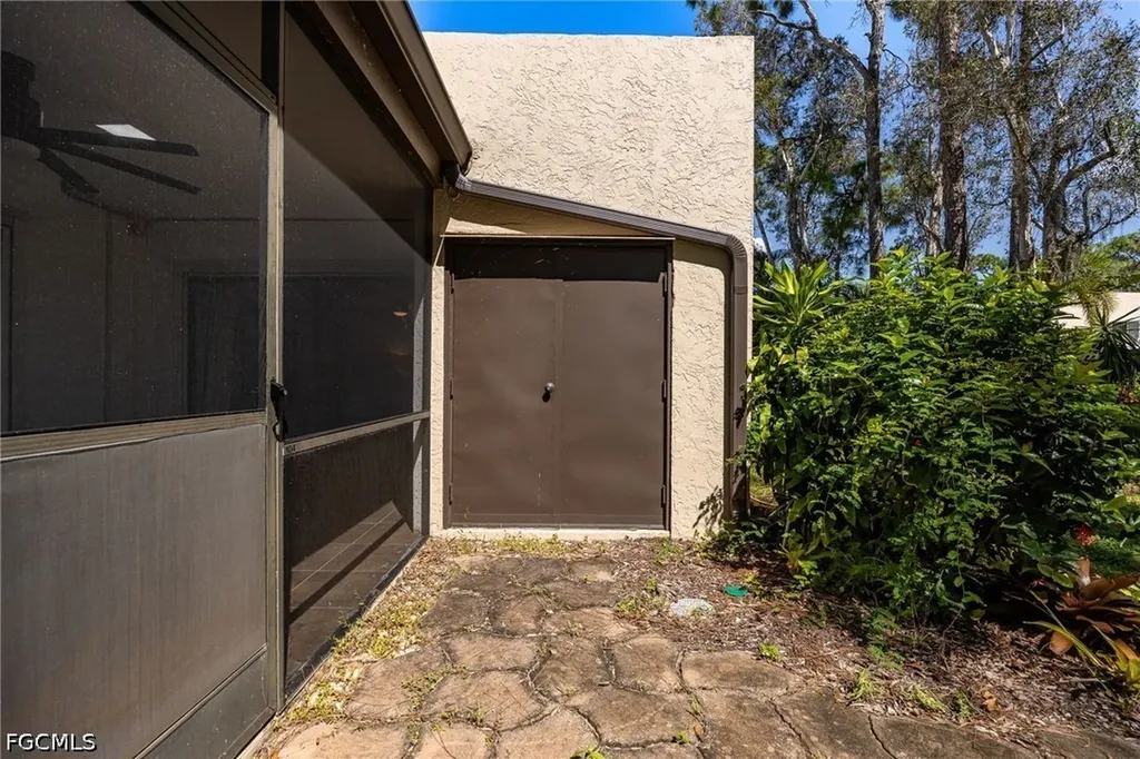 104 Pinebrook Drive Fort Myers FL 33907