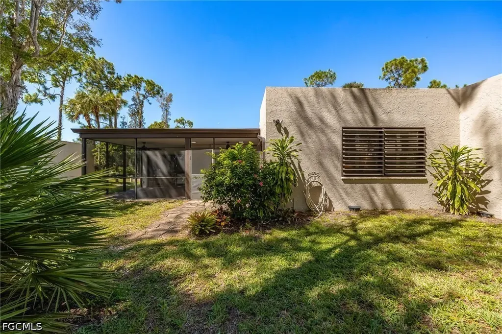 104 Pinebrook Drive Fort Myers FL 33907