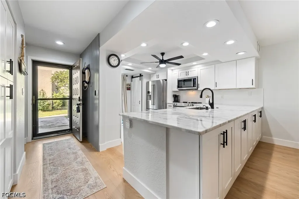 104 Pinebrook Drive Fort Myers FL 33907