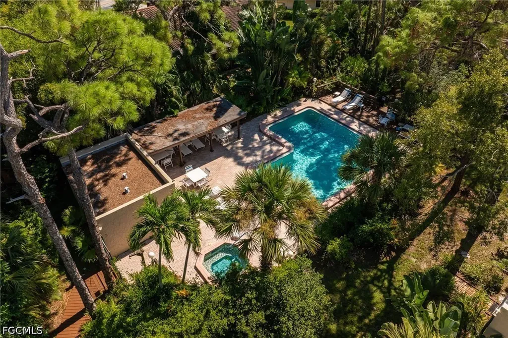 104 Pinebrook Drive Fort Myers FL 33907