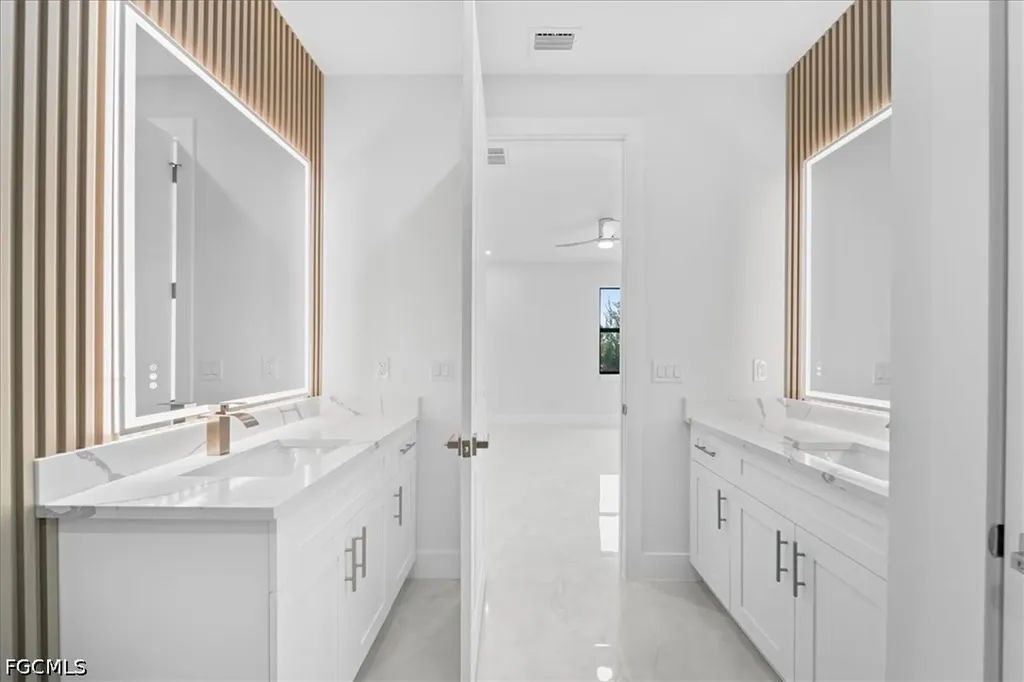 220 NE 9th Street Cape Coral FL 33909
