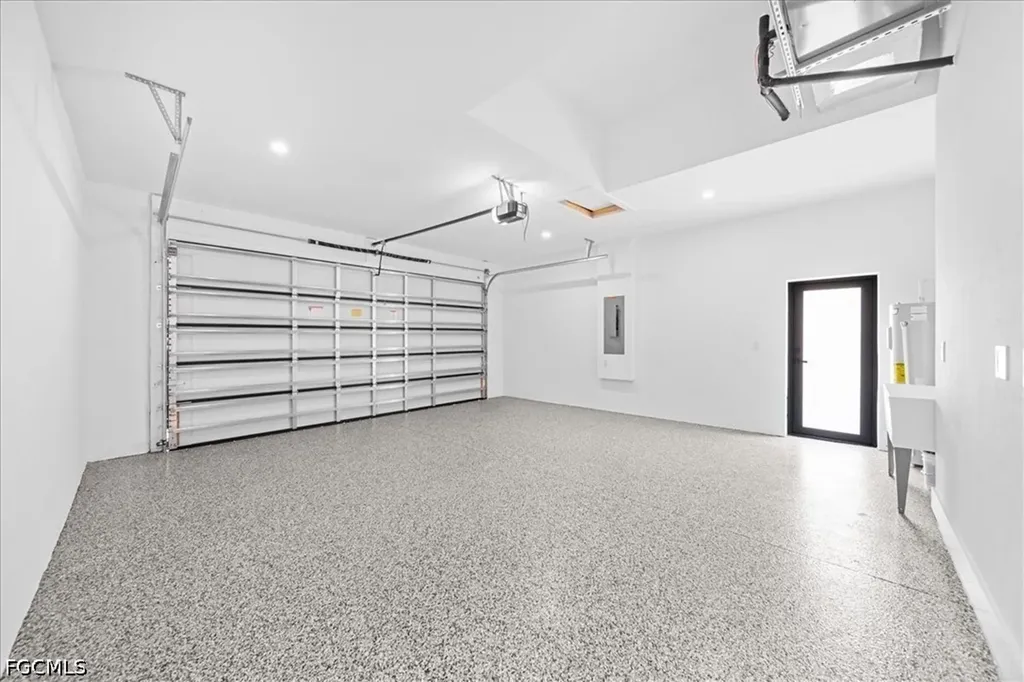 220 NE 9th Street Cape Coral FL 33909