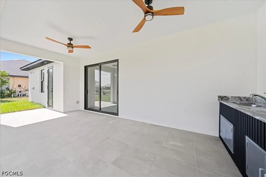 220 NE 9th Street Cape Coral FL 33909
