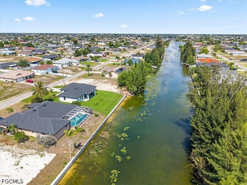 220 NE 9th Street Cape Coral FL 33909