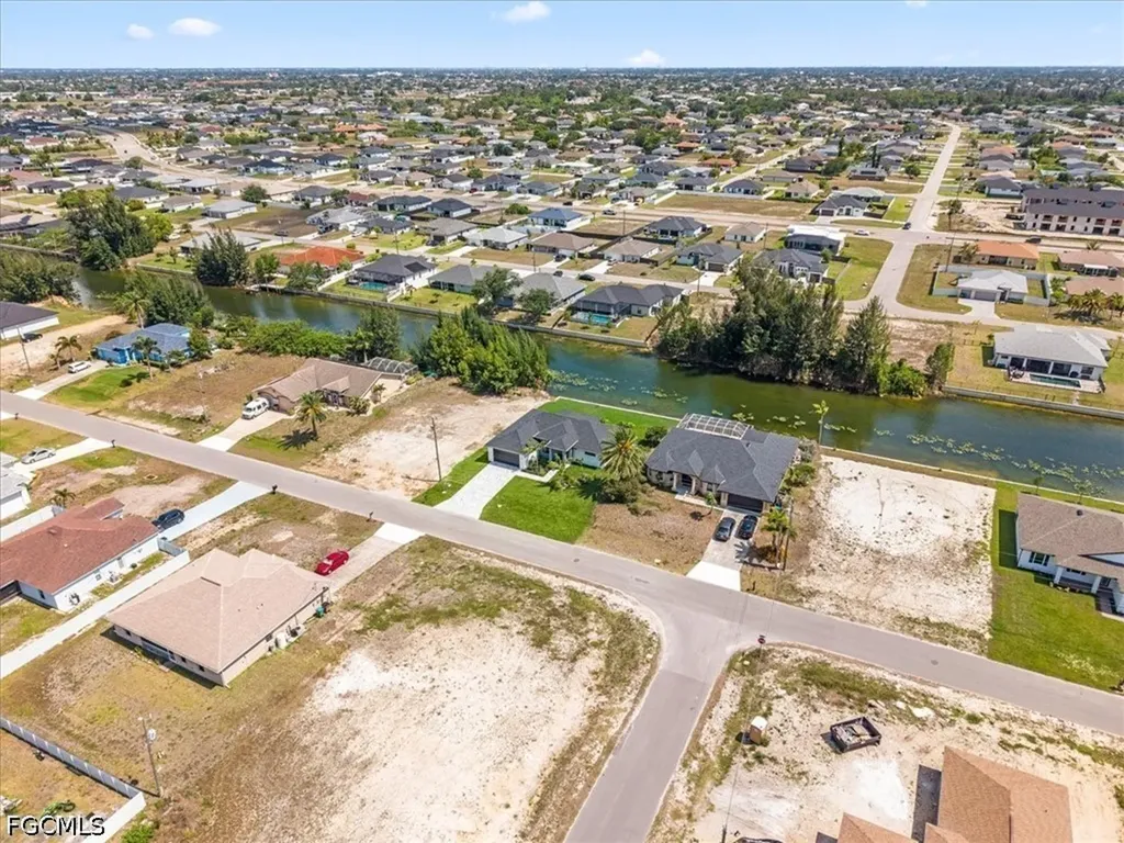 220 NE 9th Street Cape Coral FL 33909