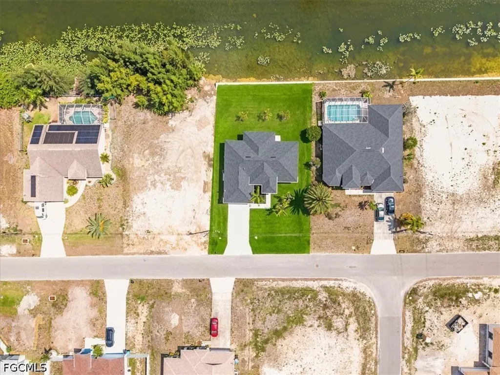 220 NE 9th Street Cape Coral FL 33909