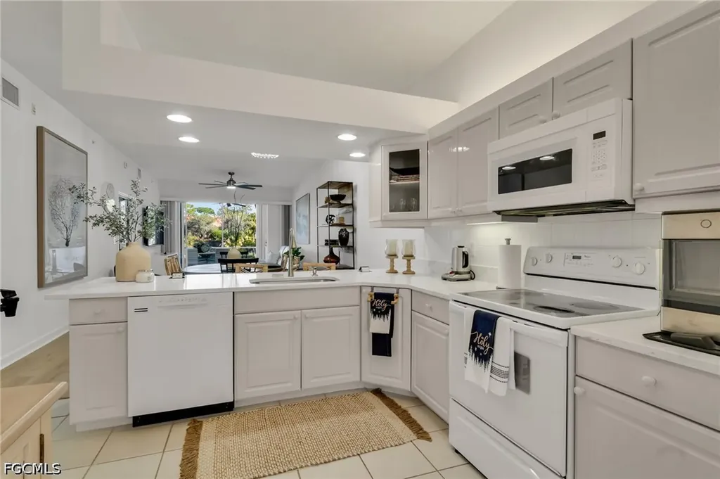 6750 Beach Resort Drive Naples FL 34114