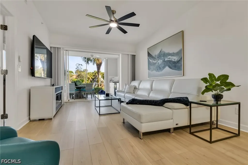 6750 Beach Resort Drive Naples FL 34114