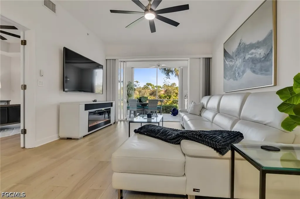 6750 Beach Resort Drive Naples FL 34114