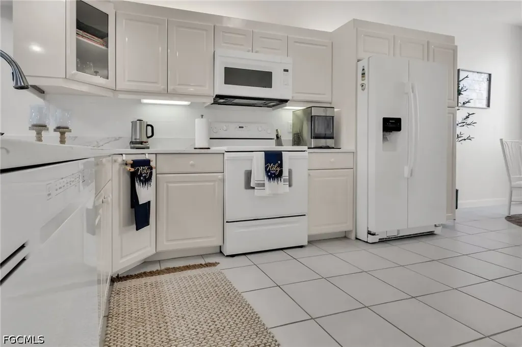 6750 Beach Resort Drive Naples FL 34114
