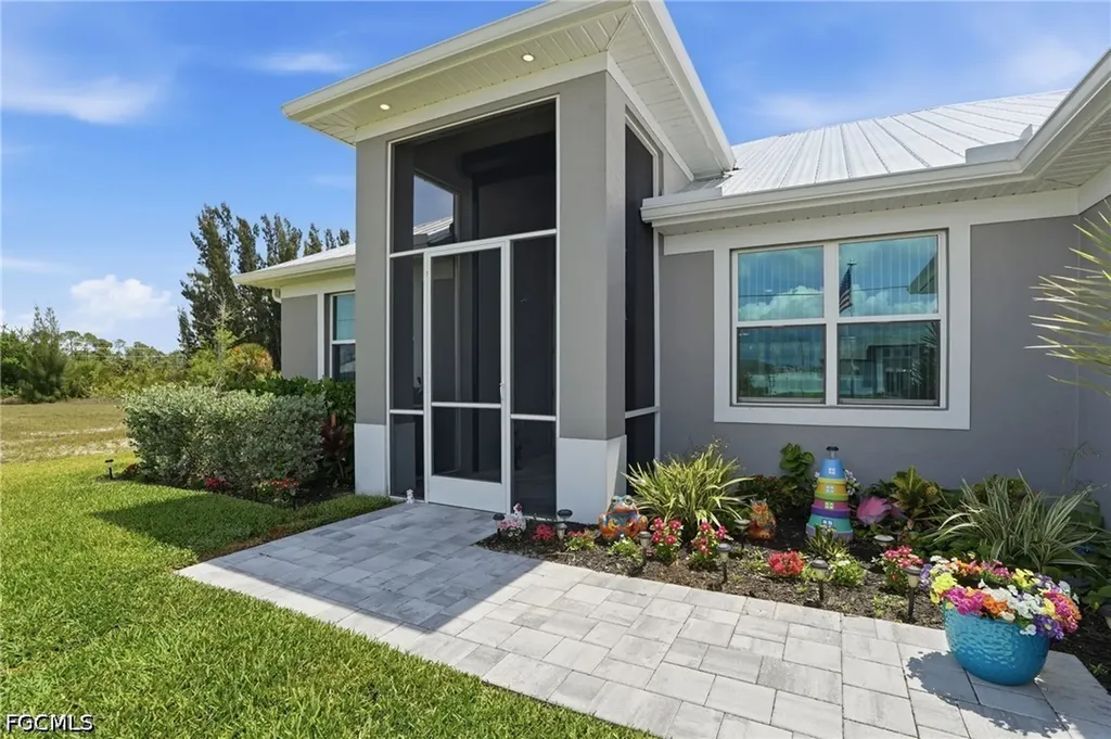 1825 NW 31st Avenue Cape Coral FL 33993