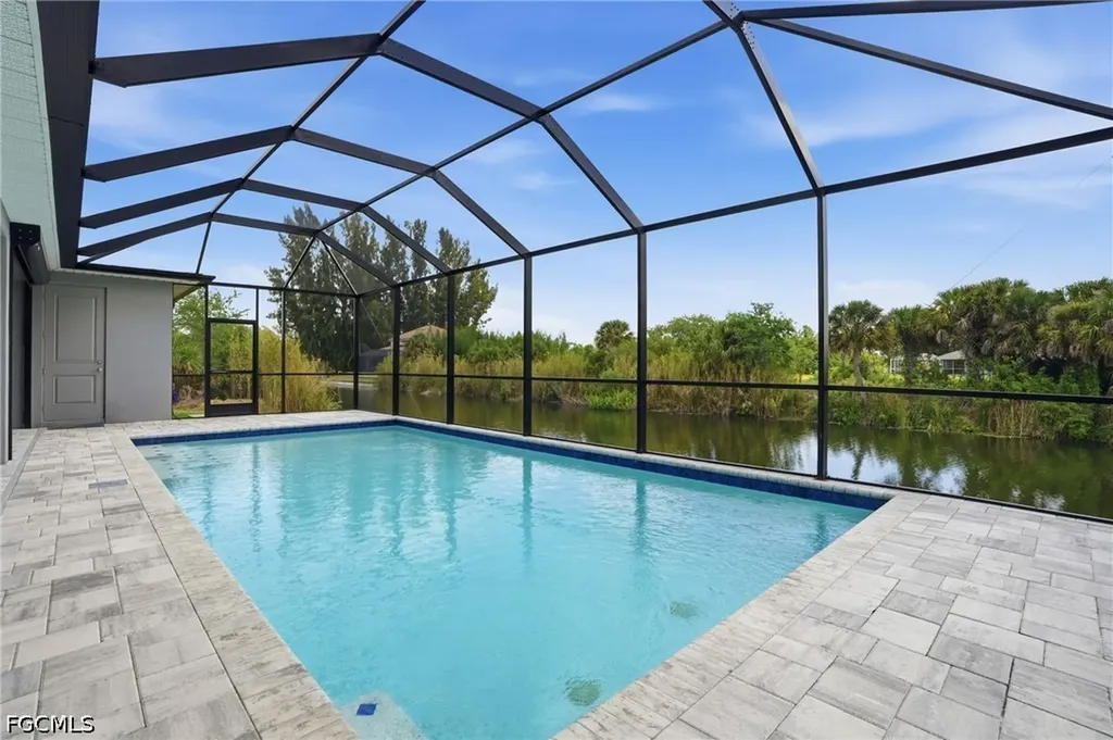 1825 NW 31st Avenue Cape Coral FL 33993