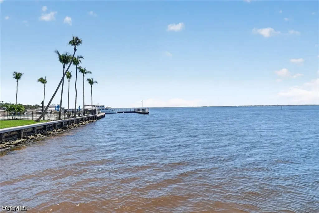 1900 Virginia Avenue Fort Myers FL 33901