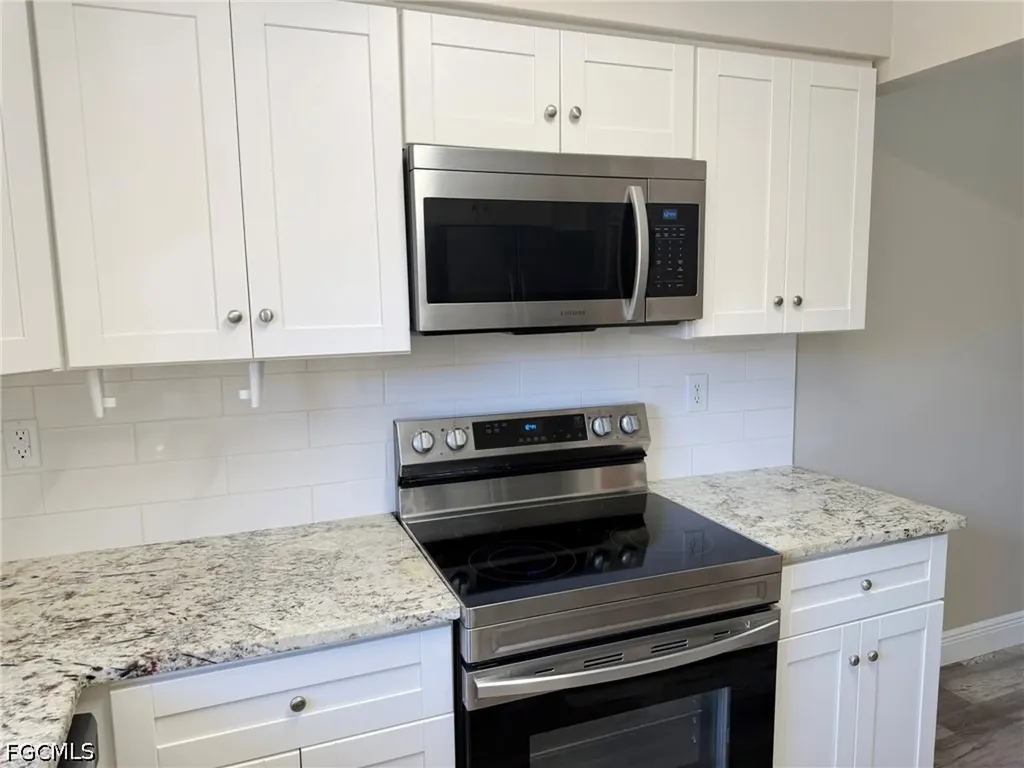 621 SE 12th Avenue Cape Coral FL 33990