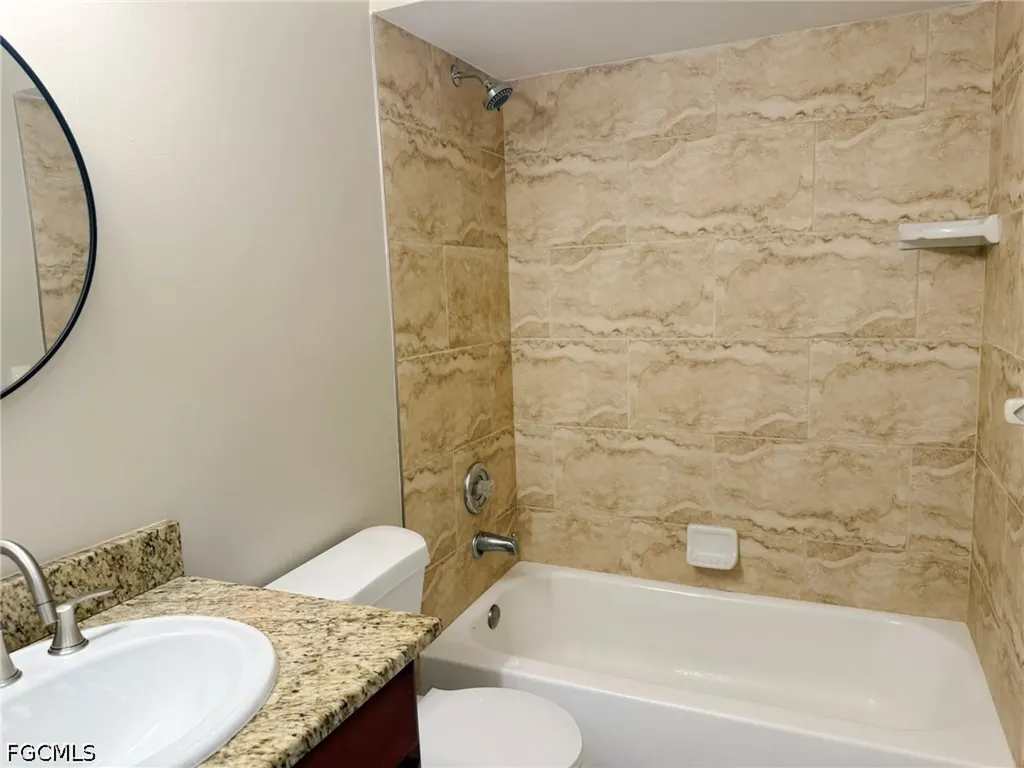 621 SE 12th Avenue Cape Coral FL 33990