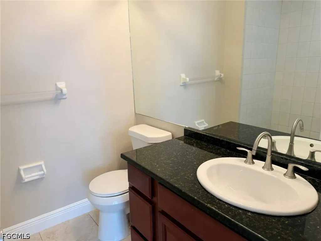 621 SE 12th Avenue Cape Coral FL 33990