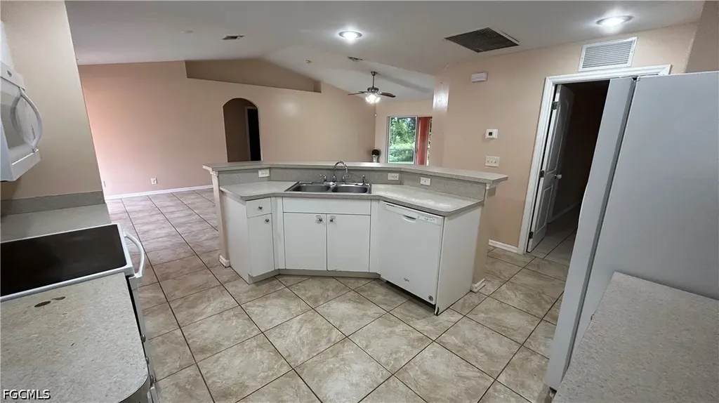 3902 23rd Street SW Lehigh Acres FL 33976