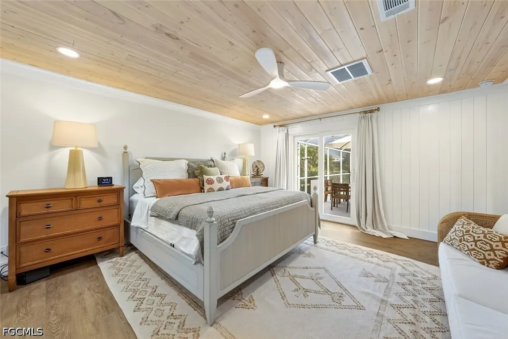 1251 Par View Drive Sanibel FL 33957