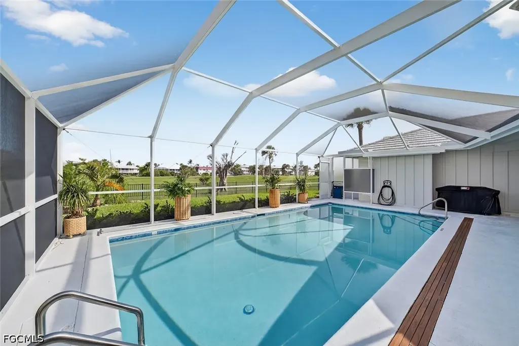 1251 Par View Drive Sanibel FL 33957