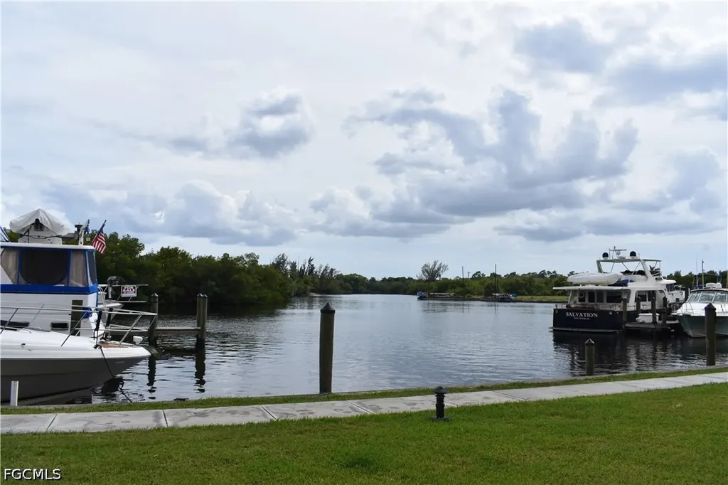 3462 Hancock Bridge Parkway North Fort Myers FL 33903