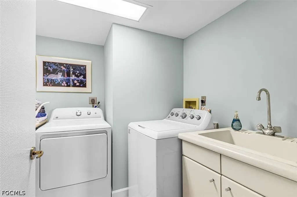 8111 Bay Colony Drive Naples FL 34108