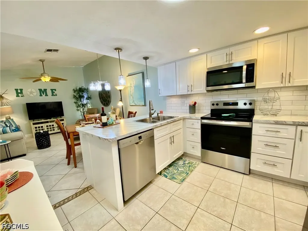 15546 Crystal Lake Drive North Fort Myers FL 33917