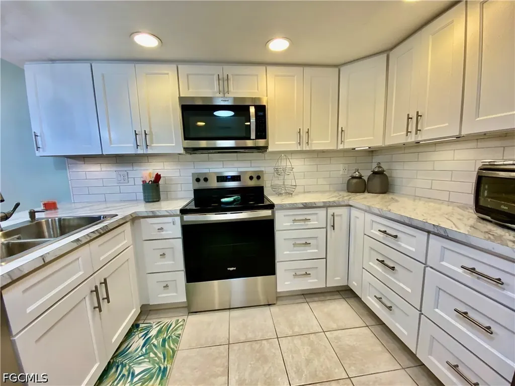 15546 Crystal Lake Drive North Fort Myers FL 33917