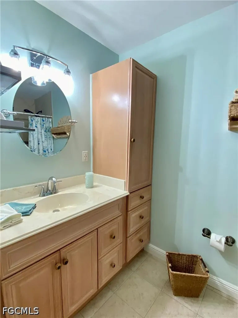 15546 Crystal Lake Drive North Fort Myers FL 33917
