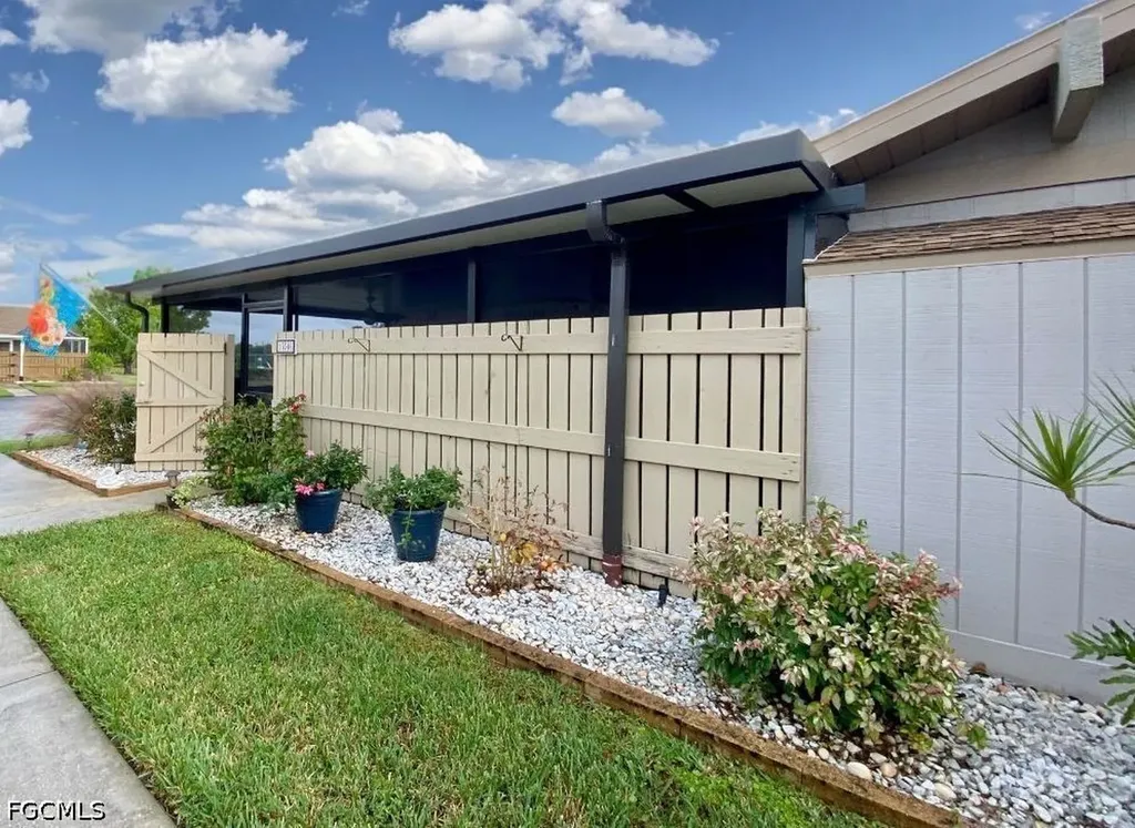 15546 Crystal Lake Drive North Fort Myers FL 33917