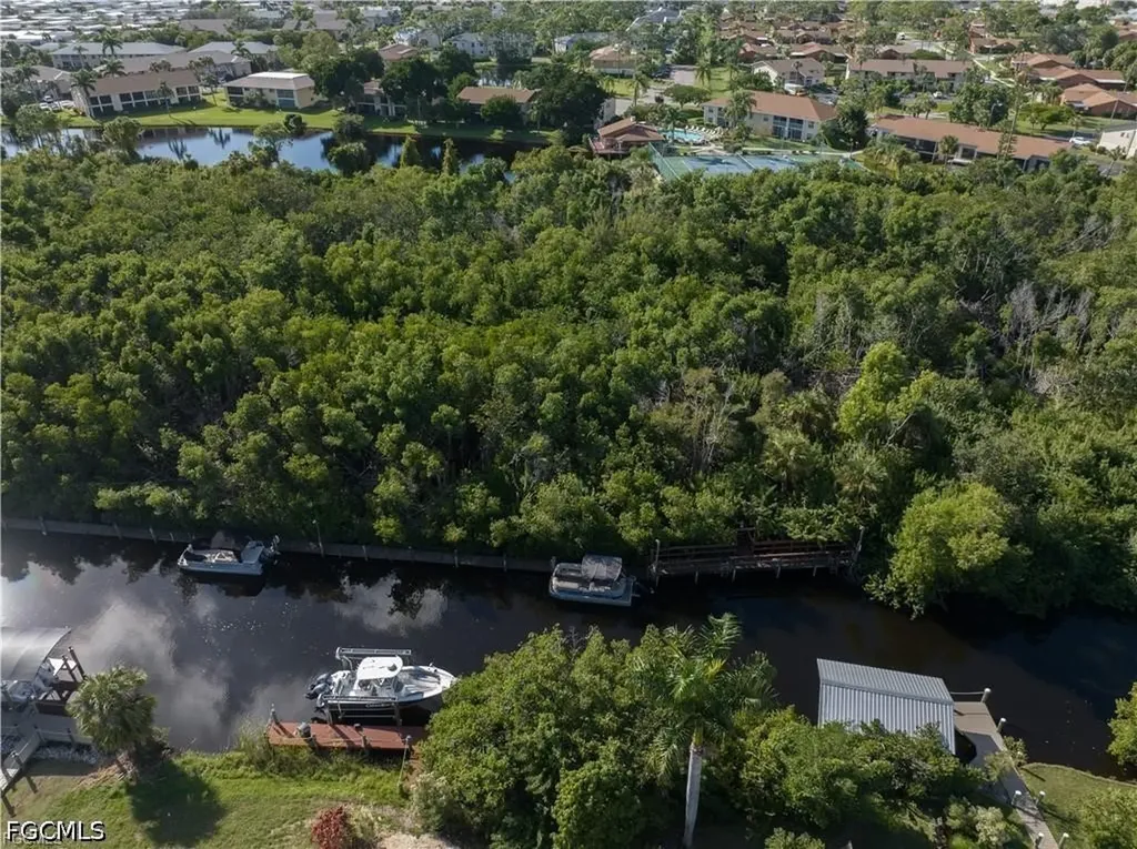15546 Crystal Lake Drive North Fort Myers FL 33917