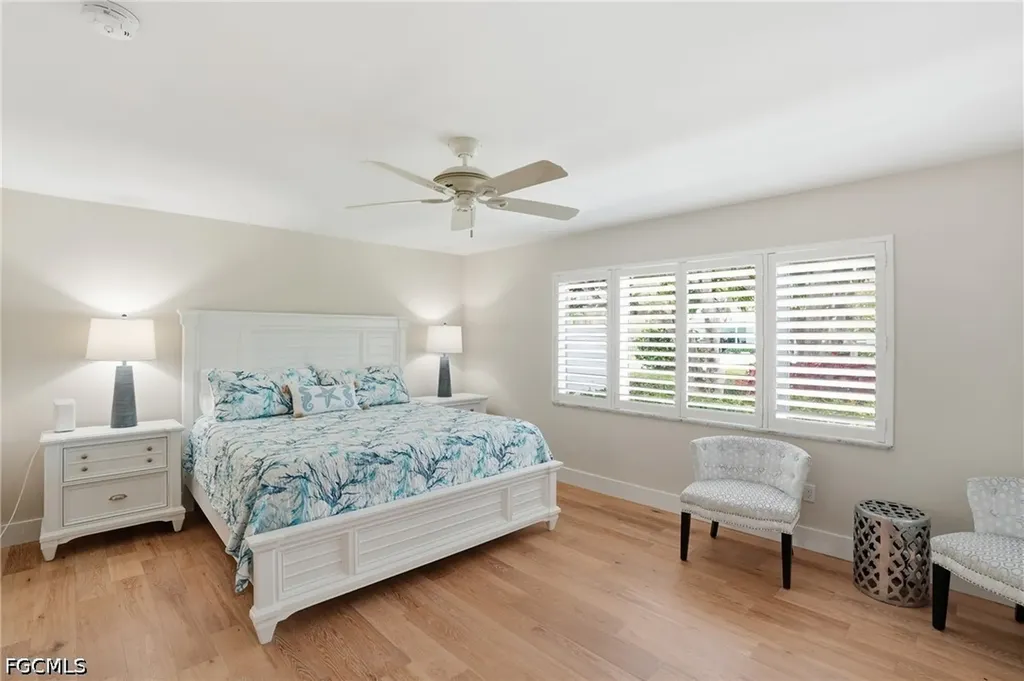 1590 Sandpiper Street Naples FL 34102