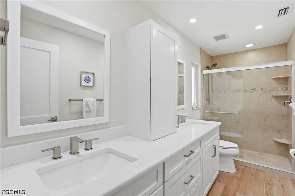 1590 Sandpiper Street Naples FL 34102