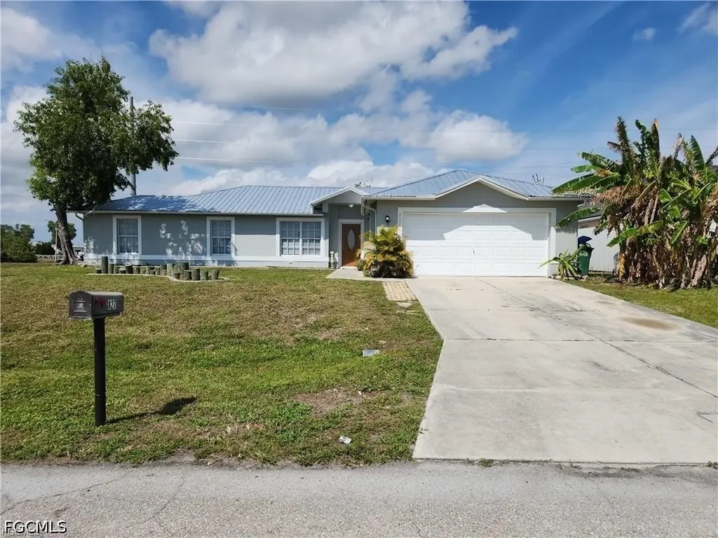 827 NE 23rd Terrace Cape Coral FL 33909
