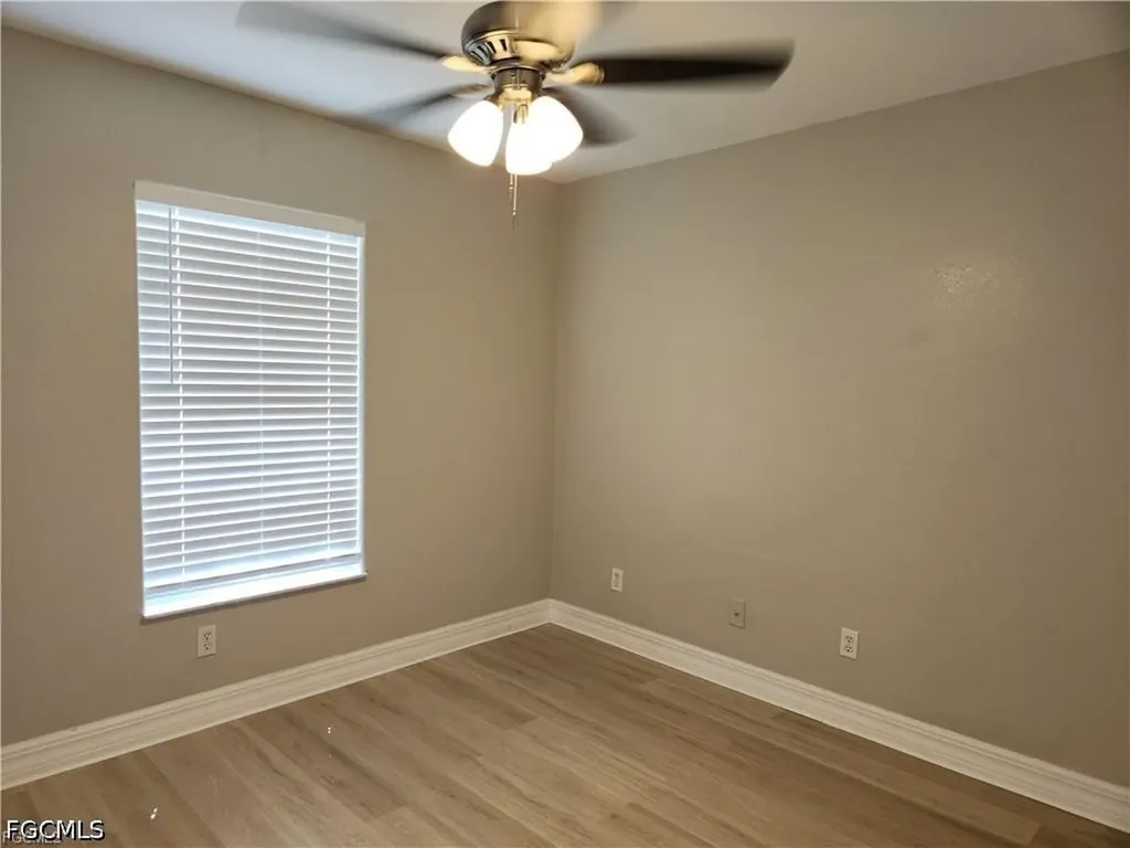 827 NE 23rd Terrace Cape Coral FL 33909