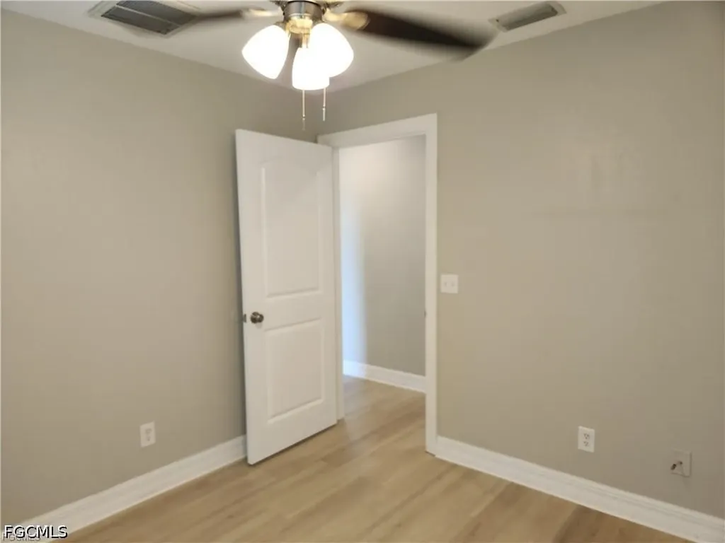 827 NE 23rd Terrace Cape Coral FL 33909