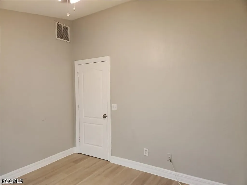 827 NE 23rd Terrace Cape Coral FL 33909