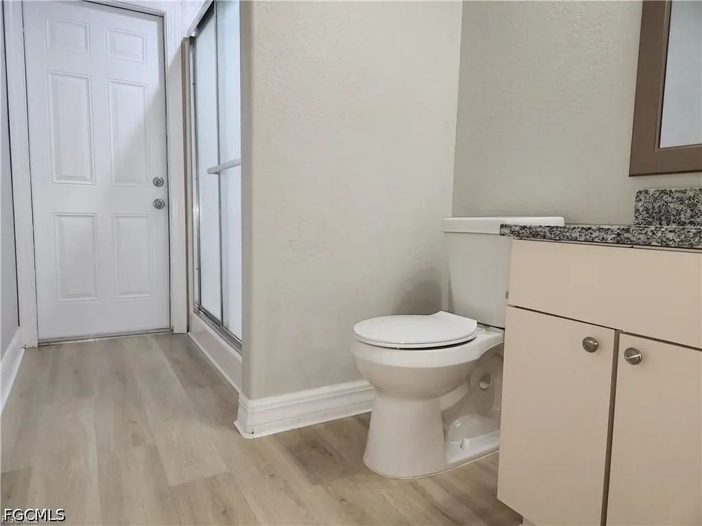 827 NE 23rd Terrace Cape Coral FL 33909