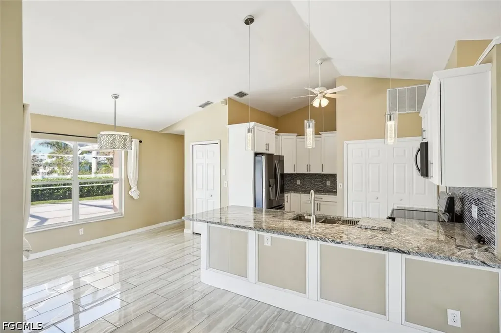 4346 SW 18th Place Cape Coral FL 33914